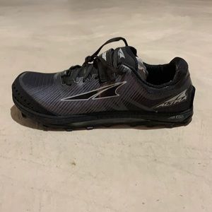 Altra Men’s King MT 2: Size 10.5